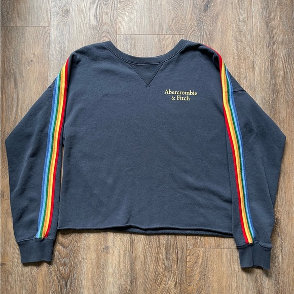 Abercrombie Sweater - Picture 1 of 2